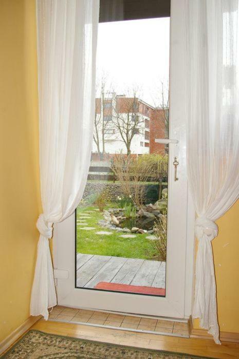 Apartamenty Kot Хел Екстериор снимка